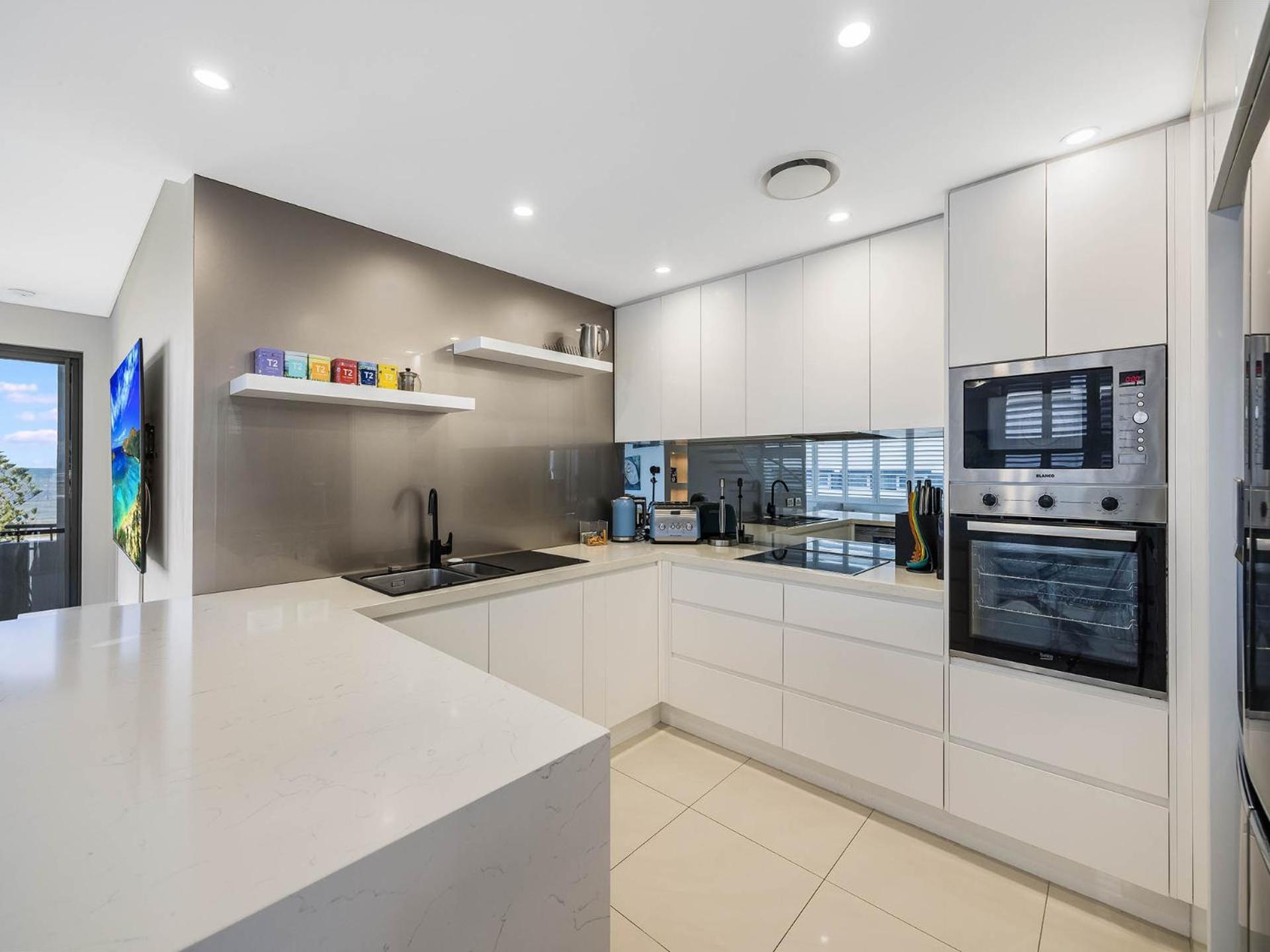 Meridian Alex Beach Apartments Alexandra Headland Exterior foto