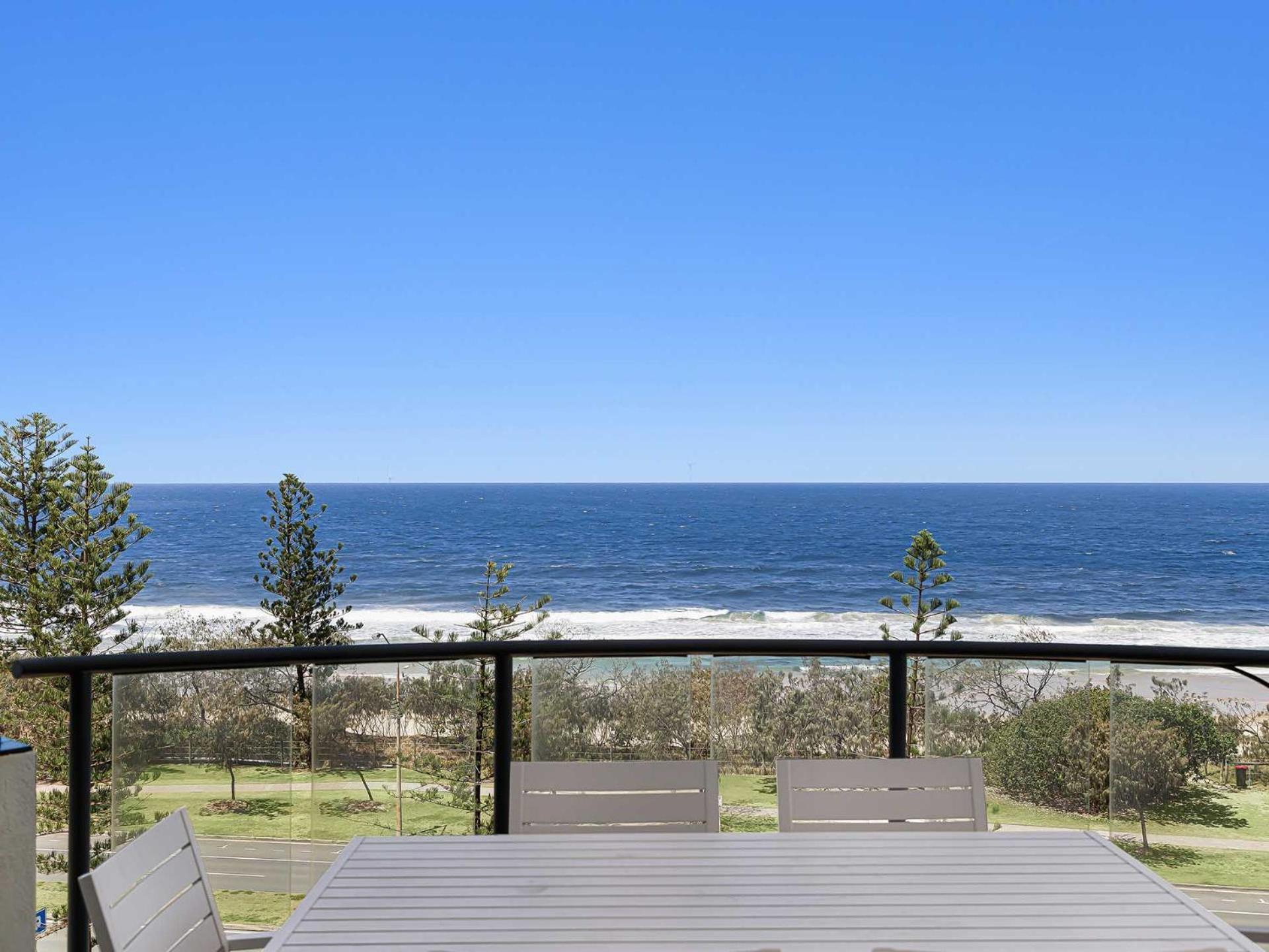 Meridian Alex Beach Apartments Alexandra Headland Exterior foto
