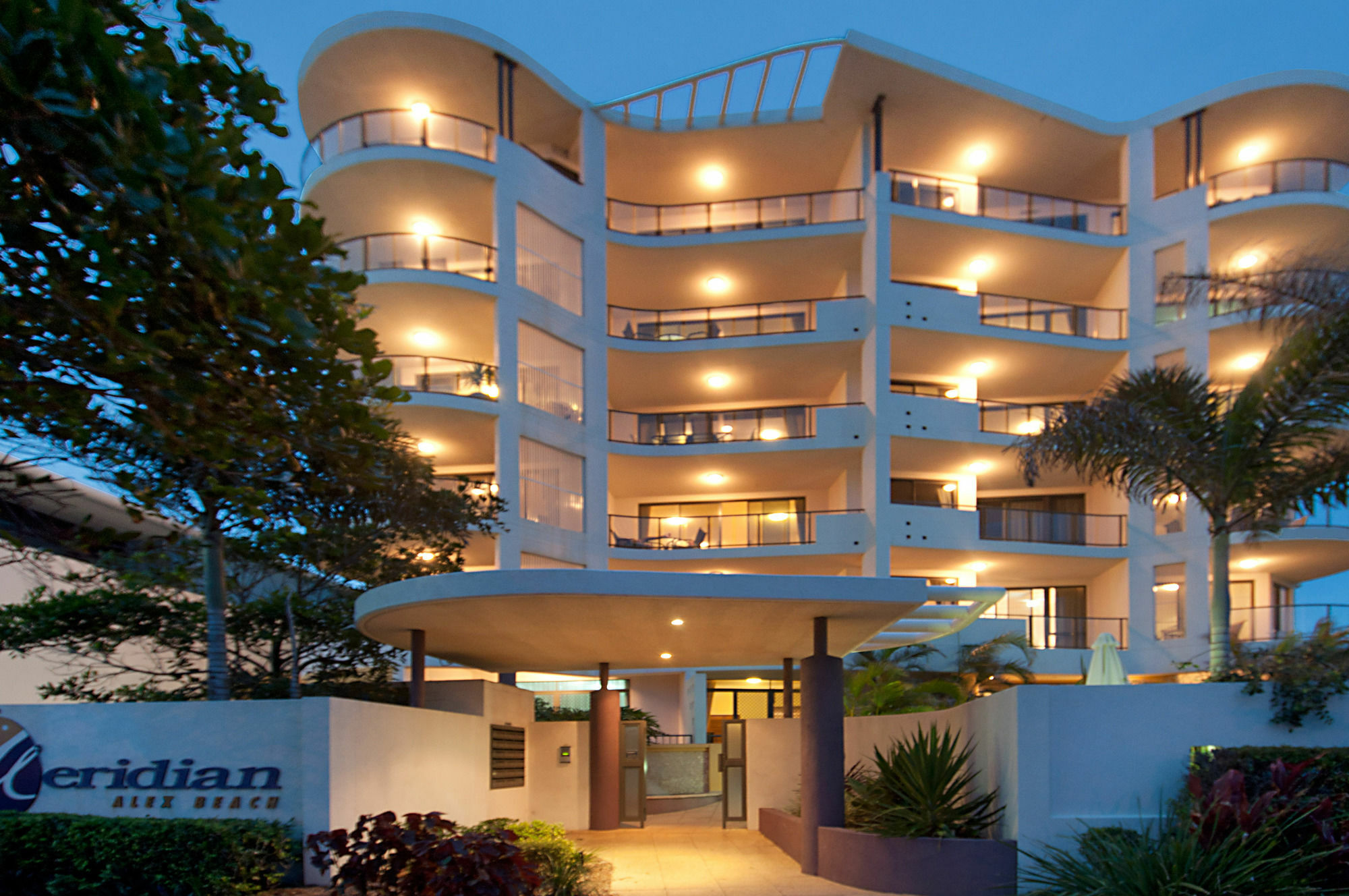 Meridian Alex Beach Apartments Alexandra Headland Exterior foto